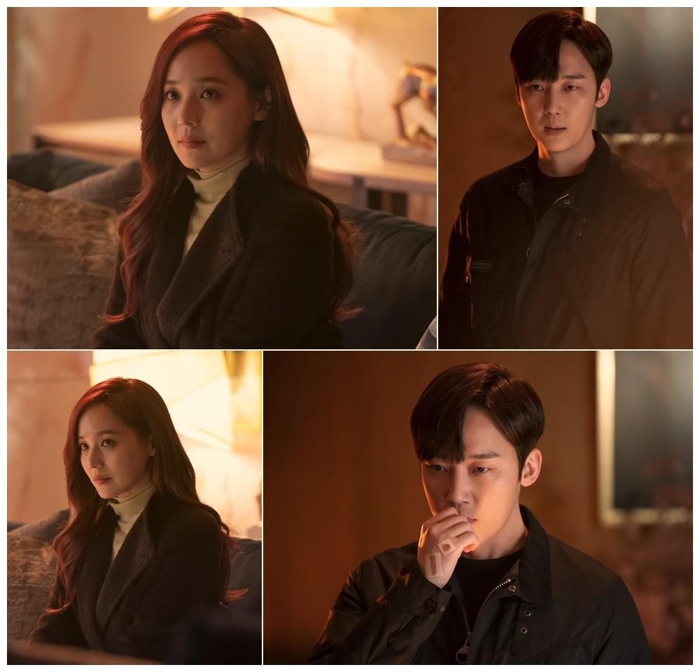 热播剧顶楼2公布了柳真和尹仲勋紧张的对峙剧照