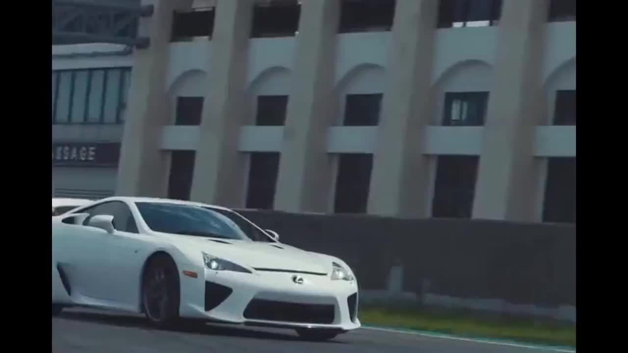 丰田秀研发实力造了这台雷克萨斯