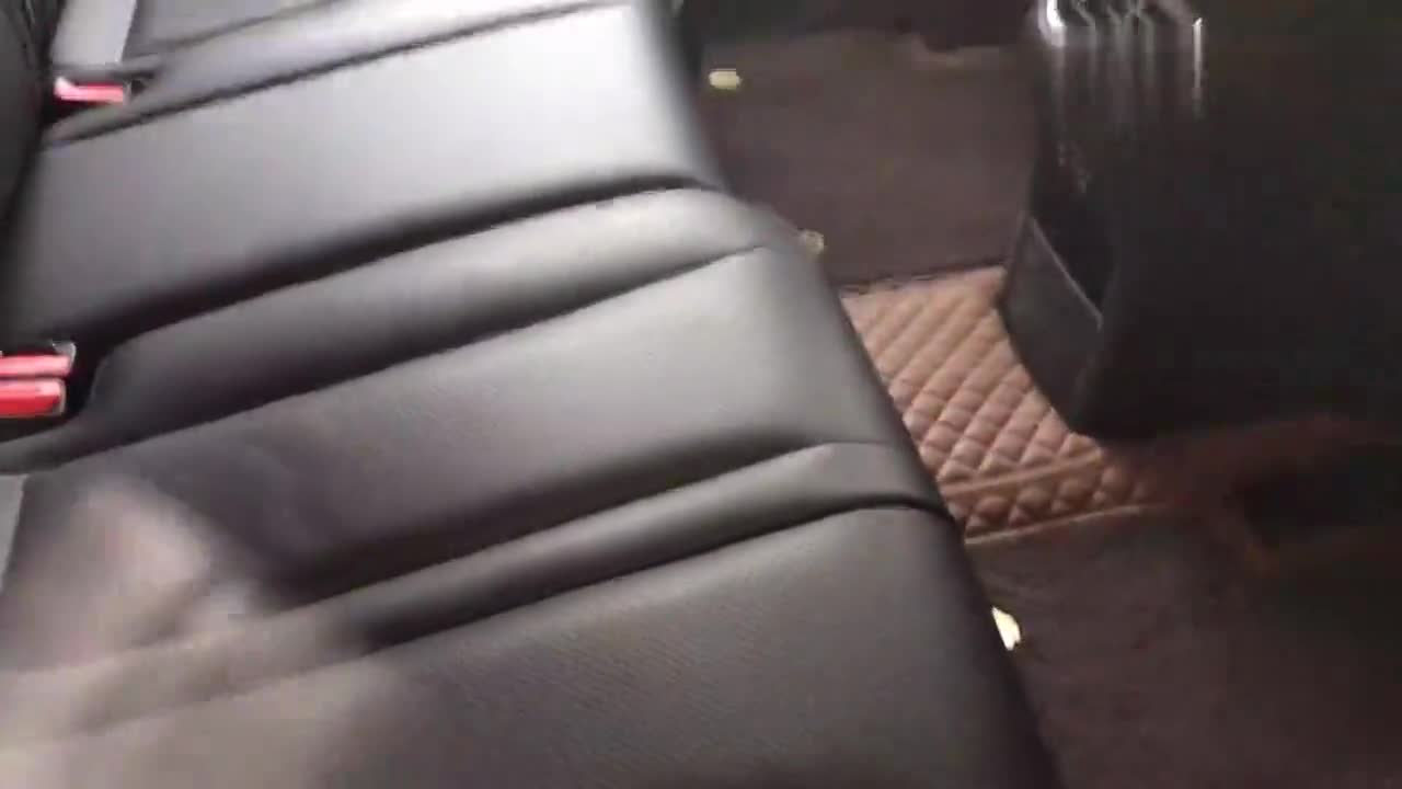 实拍坦克300内饰，稳重感和科技感并存。