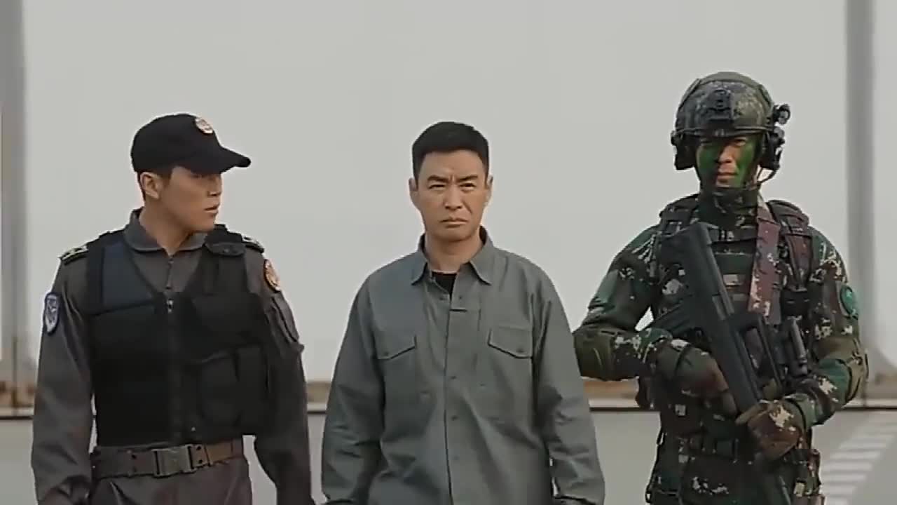 特种兵之霹雳火:侦查员丹丹为国贡献大,霹雳火战虎