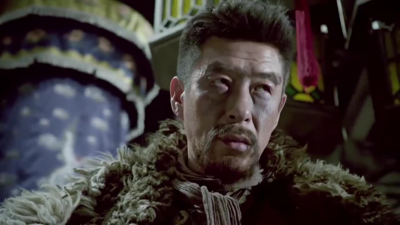 栾平指出杨子荣是奸细结果说的话没一个人信杨子荣真淡定