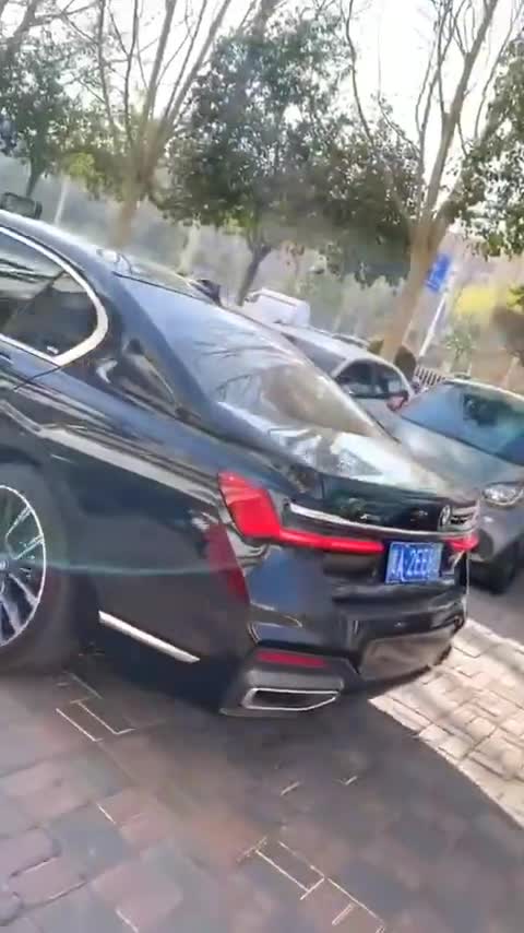 现的奥迪A8和宝马740没有可比性了