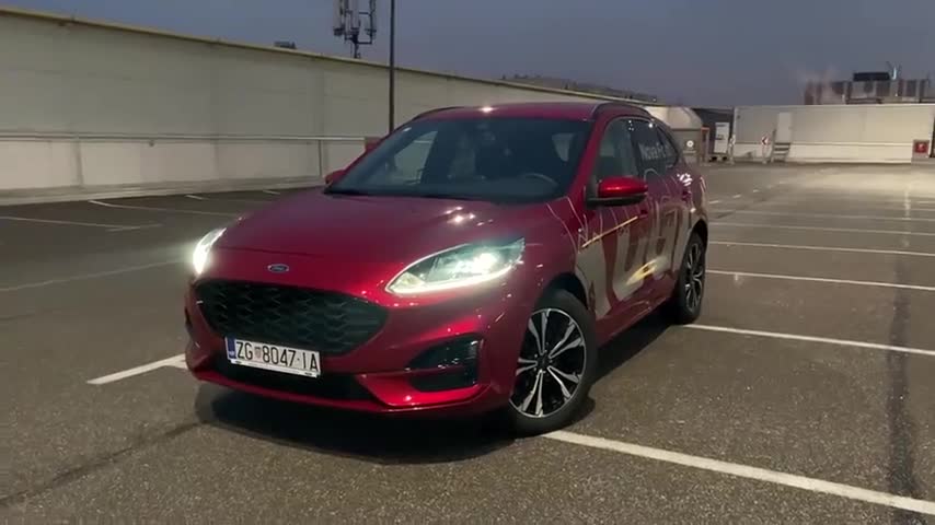 2021福特新款KUGA夜间实拍