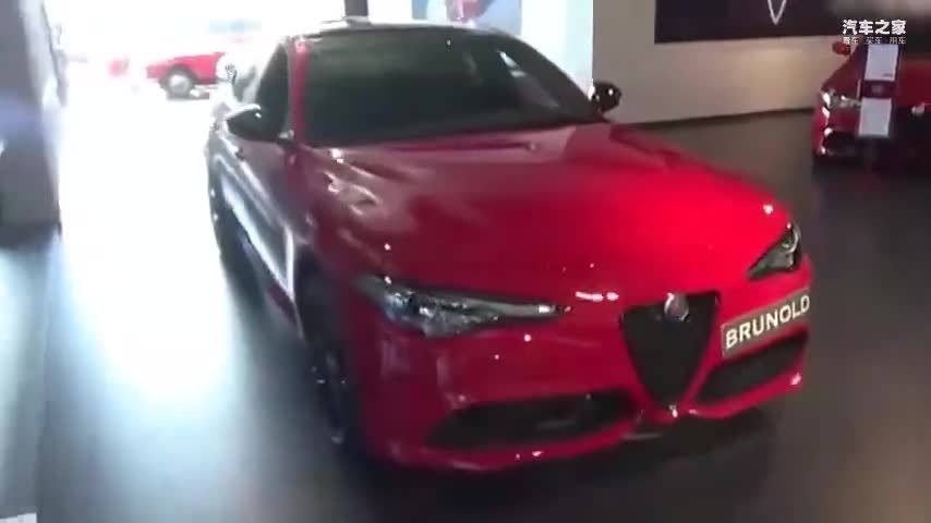 新车实拍，实拍2020款阿尔法罗密欧2.0Turbo，外形太帅！