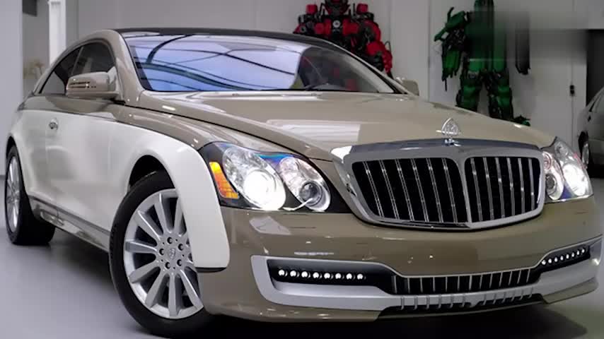 迈巴赫57S改装版实拍！搭6.0TV12引擎+双色车身，还带车载冰箱