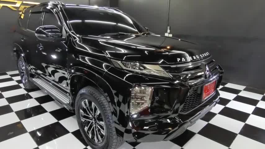 2020款三菱帕杰罗Sport高清实拍