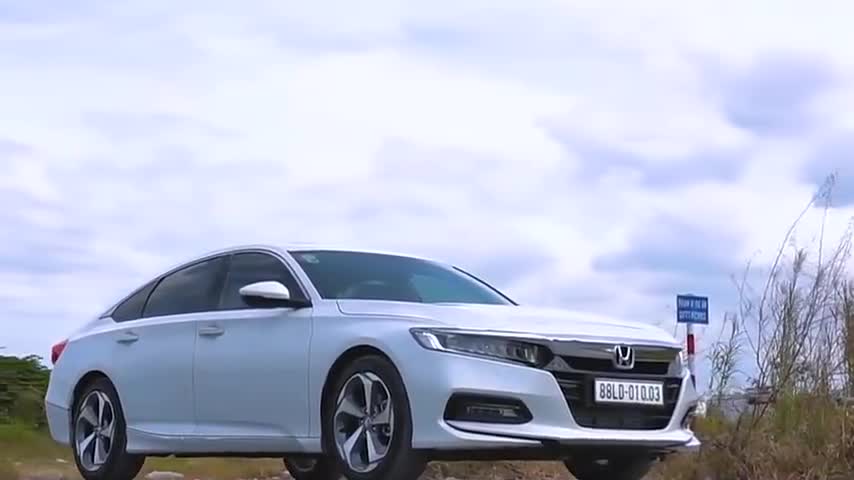 2020款本田雅阁内饰,本田雅阁2020款内饰 2020款本田雅阁accord,打开车门看到内饰,我忘记了龙
