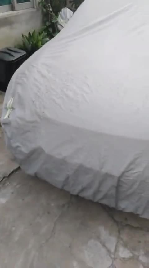 给汽车穿上车衣好处多多。