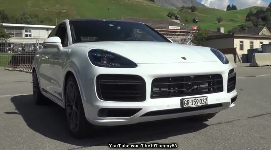 全新保时捷CayenneTurboCoupe，海外实拍展示