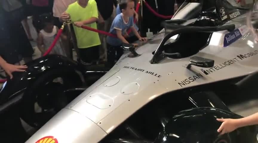 日产FORMULAE电动方程式赛车实拍