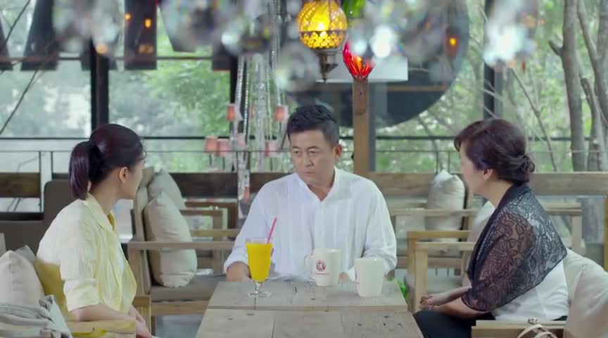 为您推荐: 婚姻时差:晓菲担心李海出事,等他接了电话后,才知表姐是骗