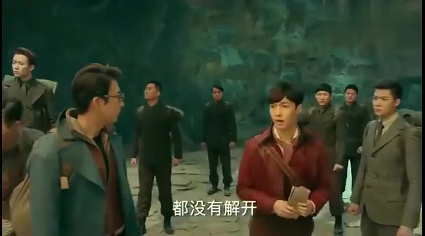 老九门:佛爷来到了守护地狱的青铜门面前,里面的墓果真与众不凡