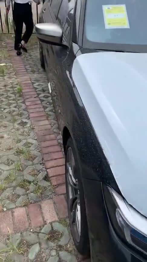 V12最顶配全新宝马7系，一台让奔驰S级震撼的同级别对手！