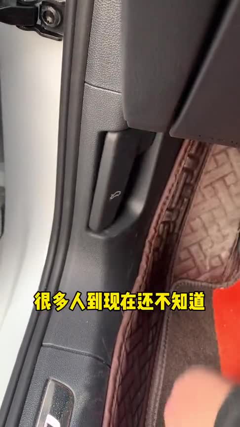 汽车机油的更换周期，以后别再被忽悠了