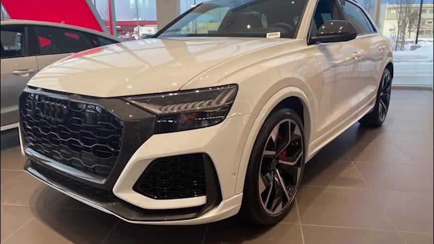 奥迪RSQ8到店实拍！搭4.0T双增压还配轻混系统国内一季度上市