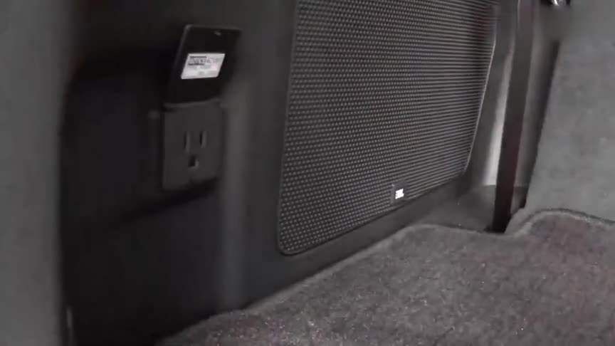 丰田汉兰达户外实拍