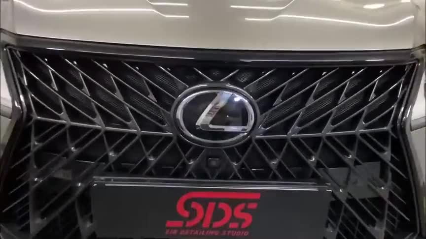 2021款雷克萨斯LX570实拍，霸气不输奔驰G，选它还是途乐自己想