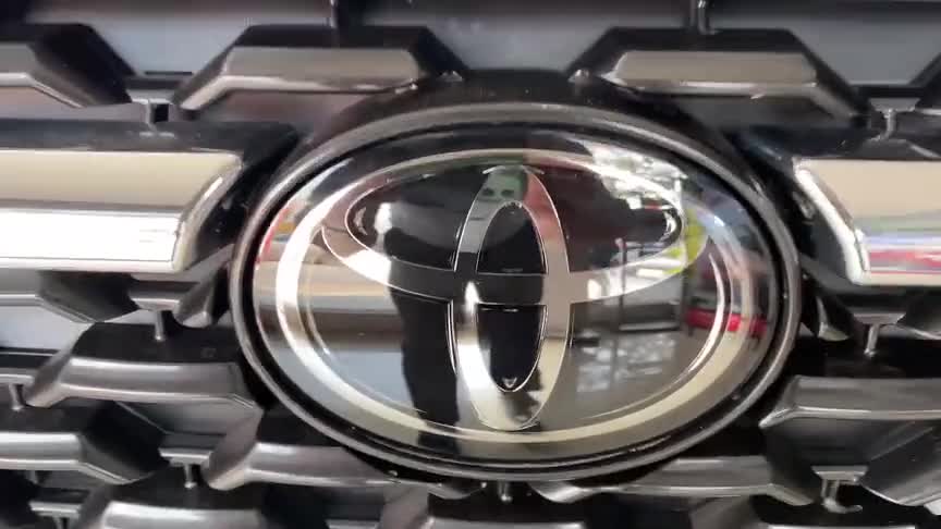 丰田全新SUV，2021款丰田卡罗拉Cross1.8V，不要太喜欢了