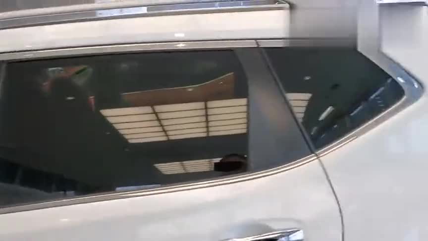 日产奇骏特别版店内全方位实拍