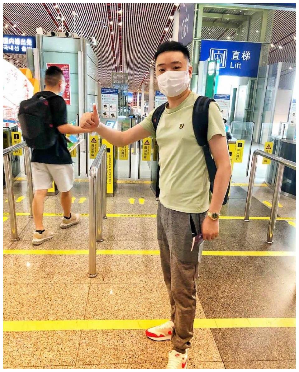 丁俊晖在自家球房备战!T恤上俩字抢镜,16岁小将世锦赛连过两关