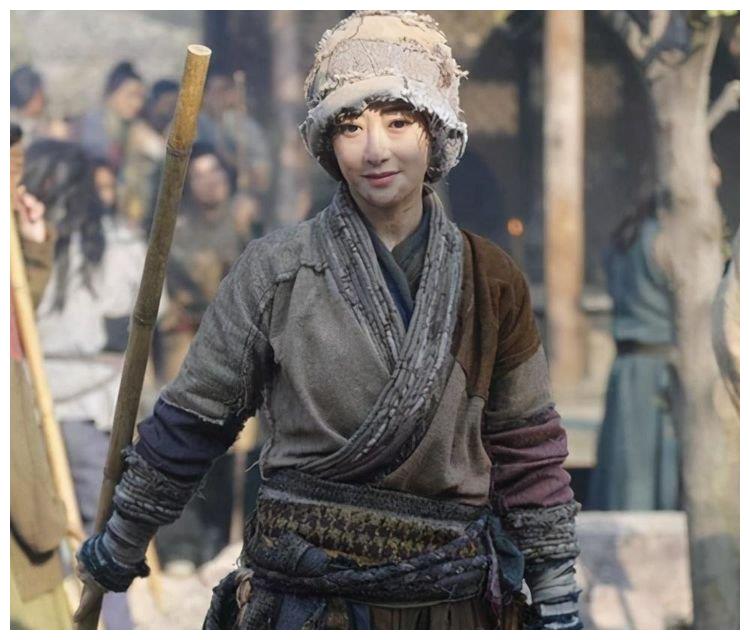 "职业乞丐"宋天福:把乞讨当成事业,现身家千万娶1米7漂亮妻子