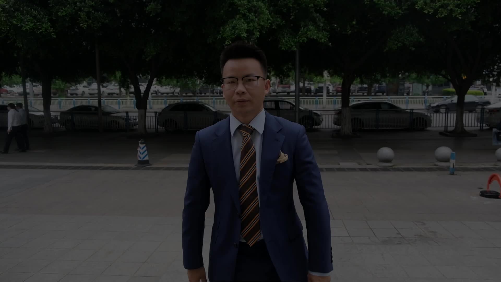 这是啥？防止车子溜坡的吗？