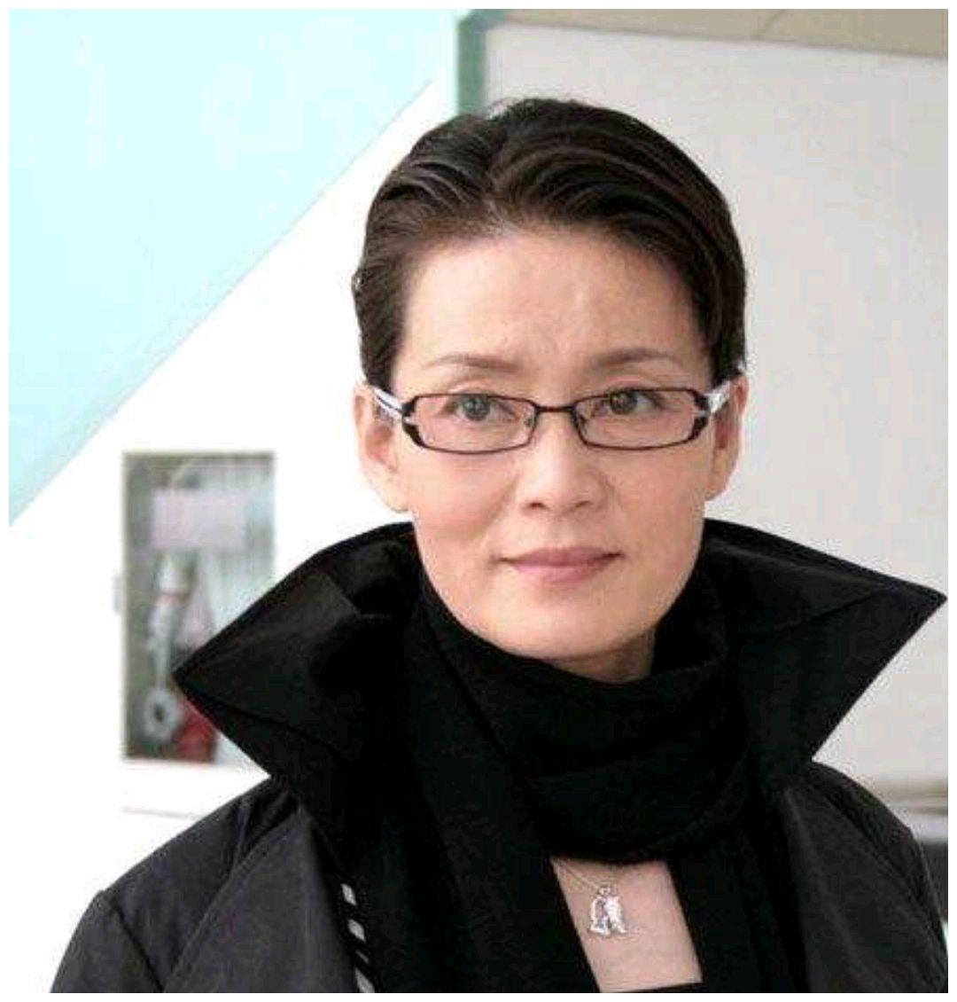 潘虹一代影后成了恶婆婆专业户却活出了女人美丽与精彩