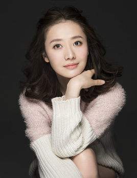 女演员杨斯多大个人资料年龄被扒零绯闻的她感情现状成谜