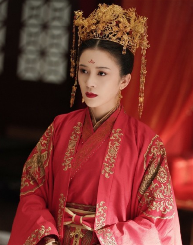 赵樱子最近和成毅主演的古装电视剧《长安诺》正在热播,她饰演女主角