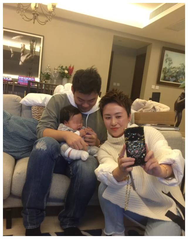 马丽夫妇同沈腾老婆探望好友王琦备孕二胎变圆润抱娃互动有爱