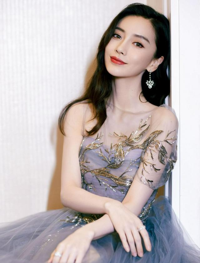 angelababy仙气图片,angelababy的图片超仙 angelababy身穿抹胸纱裙气质优雅仙气逼人