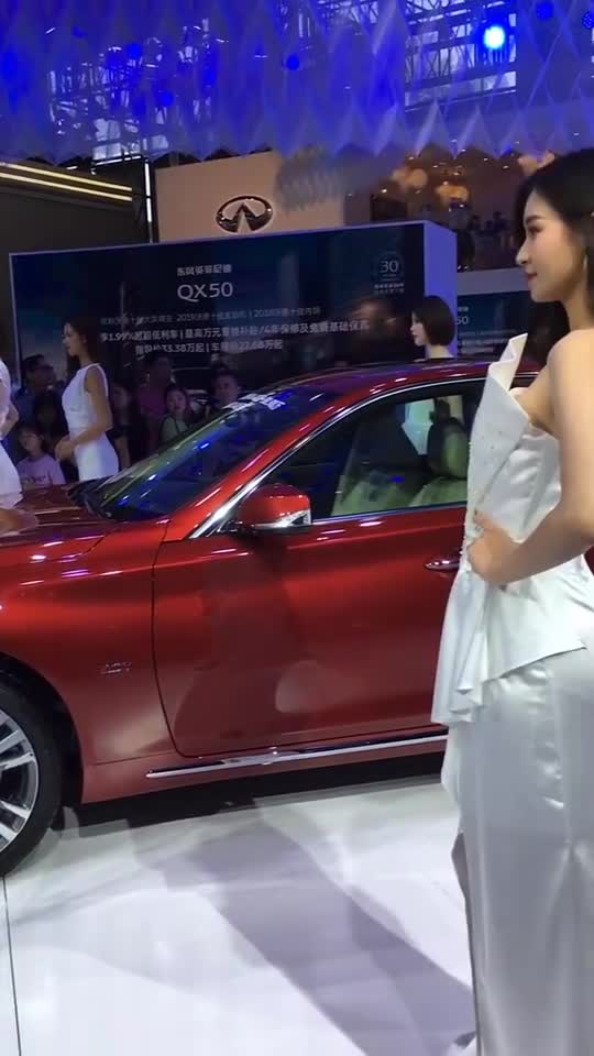满车展都是来看她的！魅力