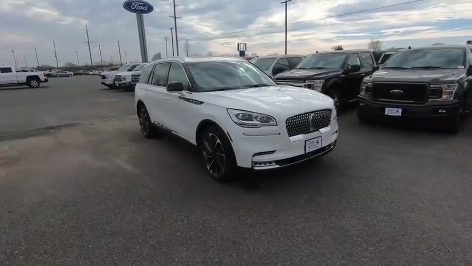 2021款林肯飞行家到货实拍，拿到钥匙看到配置，我忘记了奥迪Q7