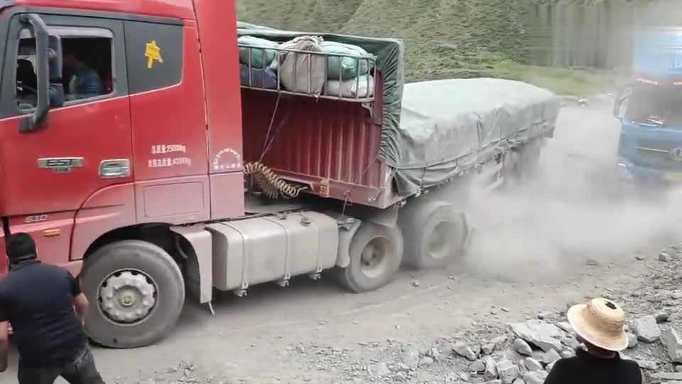 大货车跑山路运费高，修车保养的费用也很高