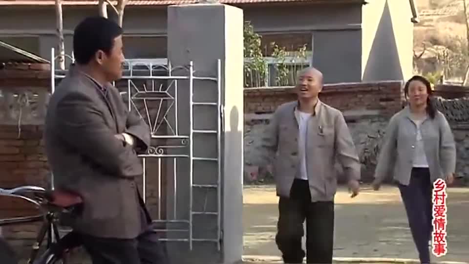 乡村爱情:村主任换人,长贵拐弯抹角告诉刘能是谁,把急