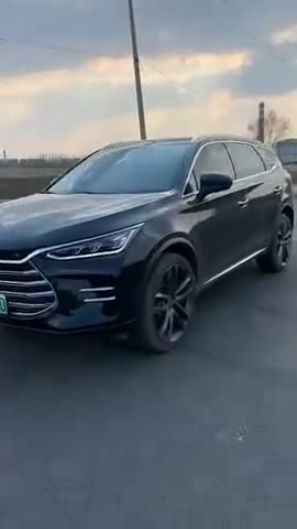 实拍比亚迪唐外观及内饰展示