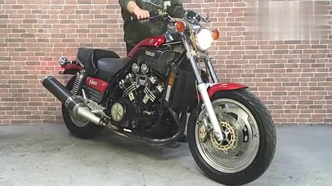 实拍雅马哈V缸神兽“大魔鬼”，排量12L，声浪霸气