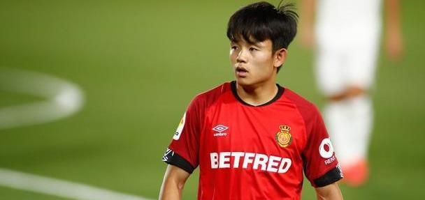 西媒:齐达内考虑用久保建英代替J罗,但其非欧球员身份成阻止