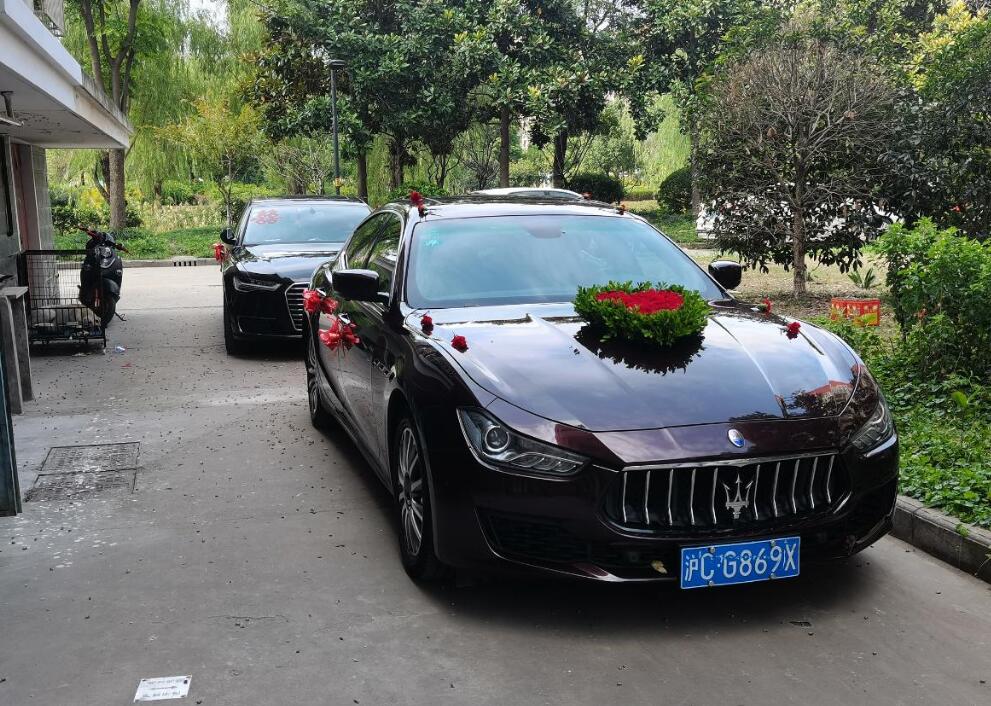 南通通州区实拍玛莎拉蒂婚车，头车车牌居然是
