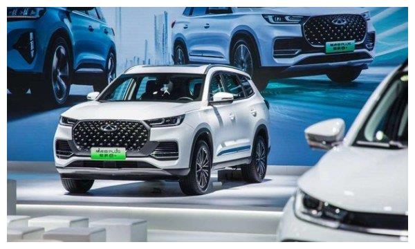 奇瑞8plus鲲鹏e+混动,奇瑞瑞虎8plus内饰 新车搭载全功能混动构型鲲鹏dht,集成了前双电机 后单电机 发动机