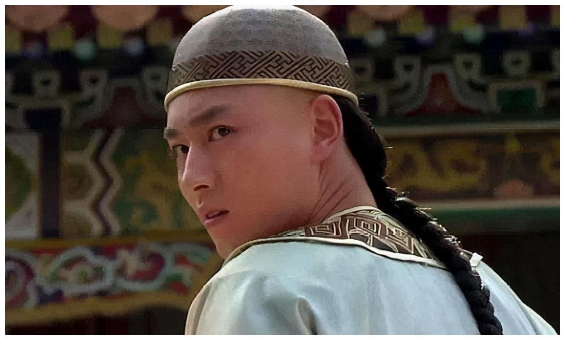甄嬛传:都被果郡王骗了,其实他并没死,只是允礼最后看透了甄嬛