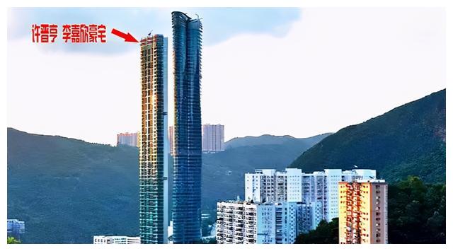 李嘉欣晒化妆视频被赞像清华大学生,身后豪宅衣帽间抢镜休闲区蓝鸢梦想 - Www.slyday.coM 李嘉欣晒化妆视频被赞像清华大学生,身后豪宅衣帽间抢镜休闲区蓝鸢梦想 - Www.slyday.coM