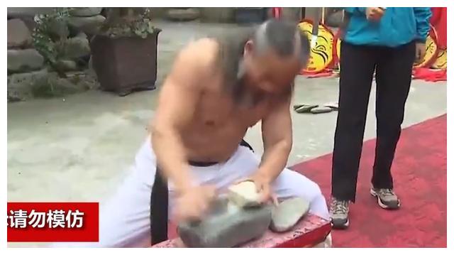 这才是武术大师!曾登报挑战泰森,央视特地专访,马保国脸黑吗?