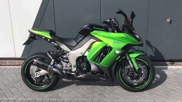 公升级运动旅行车：川崎Z1000SX！