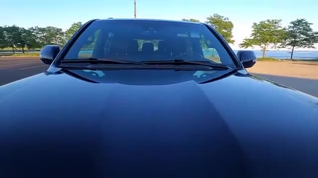 2021款丰田兰德酷路泽中东顶配版实拍