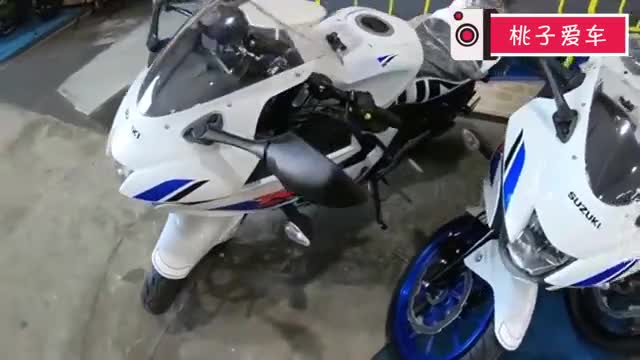 排量125cc，配有ABS的2019款铃木R125外观实拍