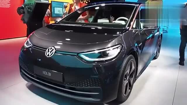车展现场,实拍大众新款电动车,感