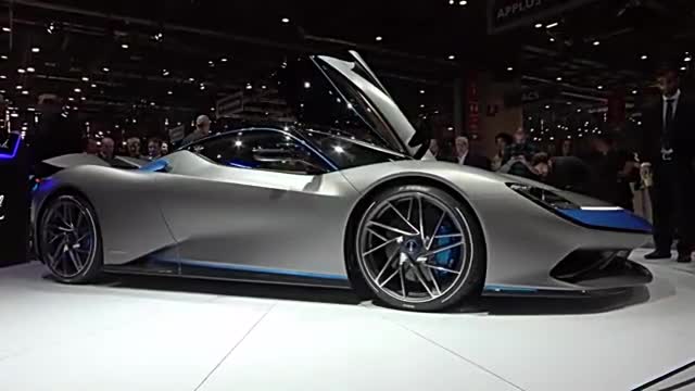 车展实拍全新豪华电动跑车，搭载1900匹马力电动发动机