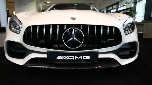 海外实拍白色奔驰AMGGTS，迷人曲