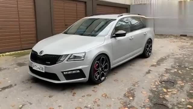 好一辆帅气的性能旅行车，实拍斯